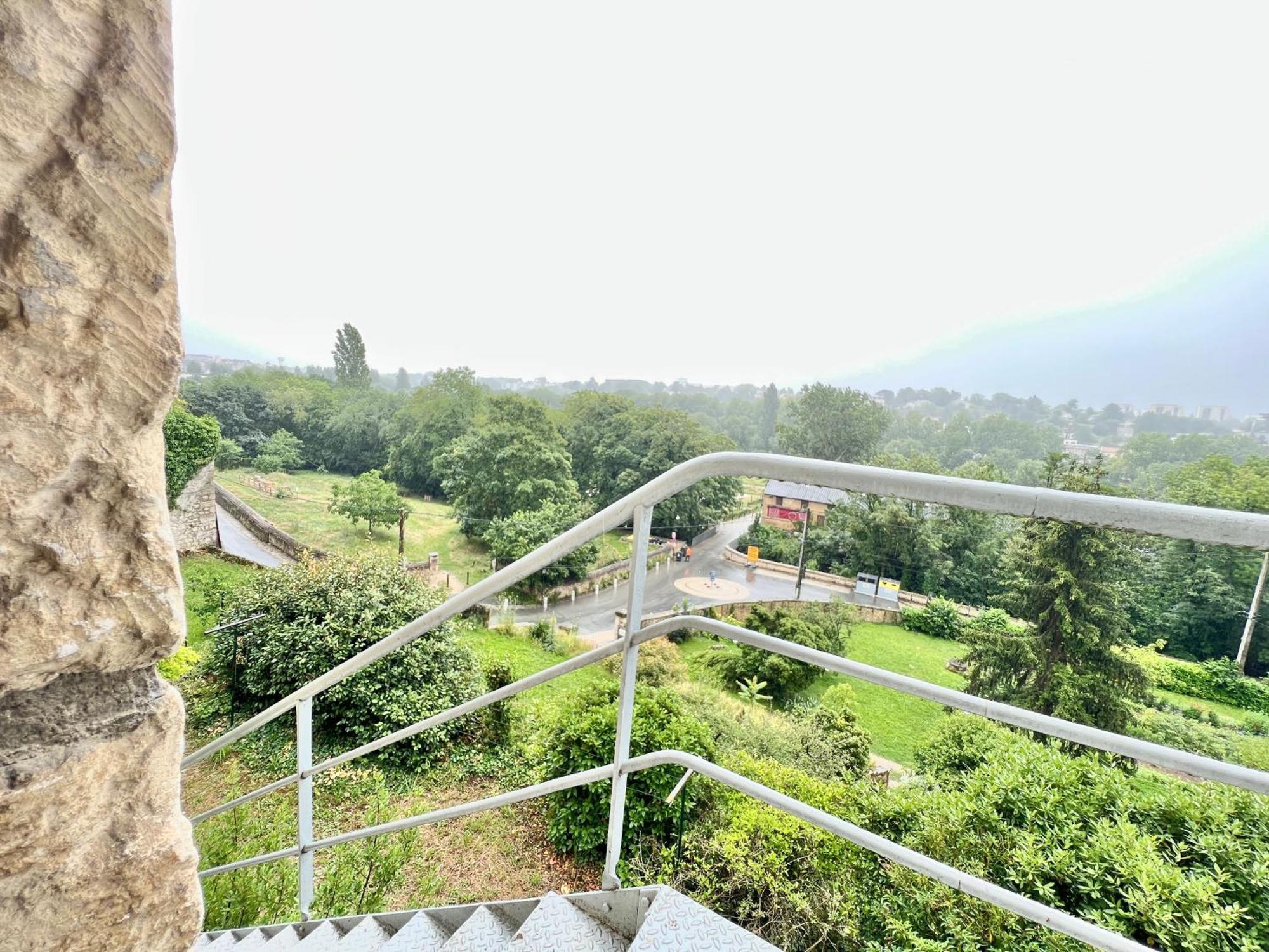 Les Hauts De Tison ~ Vue Sur La Vallee Du Clain ポアティエ エクステリア 写真